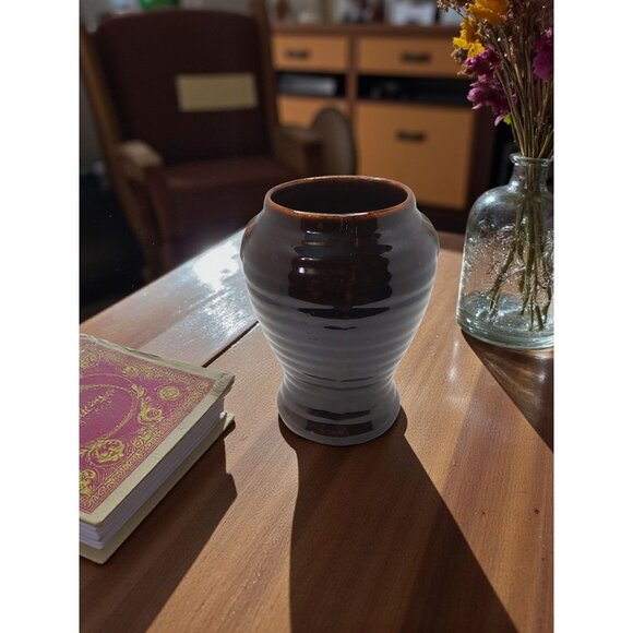 Vintage Brush Studio Earthenware Brown Glazed  Beehive Vase  6.5" H - Picture 3 of 12